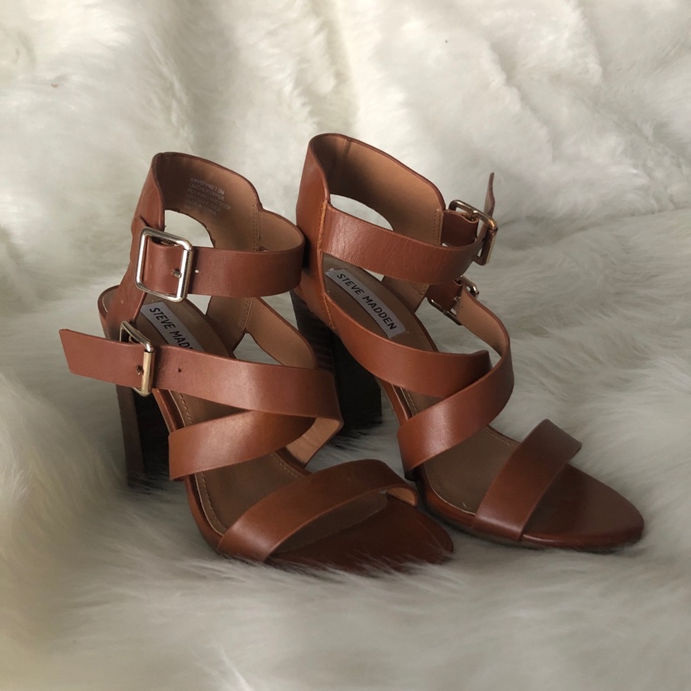 Steve Madden camel heels
